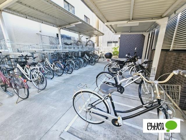 JPレジデンス大阪城東 駐車場