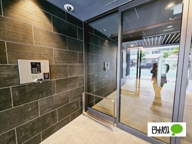 シーズンフラッツ靱本町 駐車場