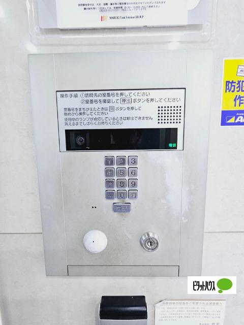 オリエンタル靱本町 駐車場