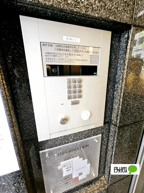 BLAU本町東 駐車場