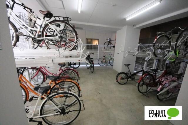 フォーチュン心斎橋イースト 駐車場