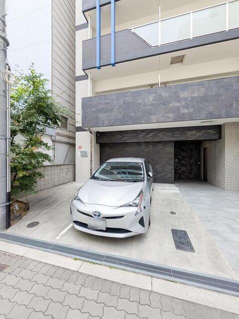 M：COURT新町（401） 駐車場