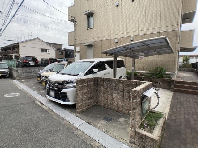 ボヌール　フルール（301） 駐車場