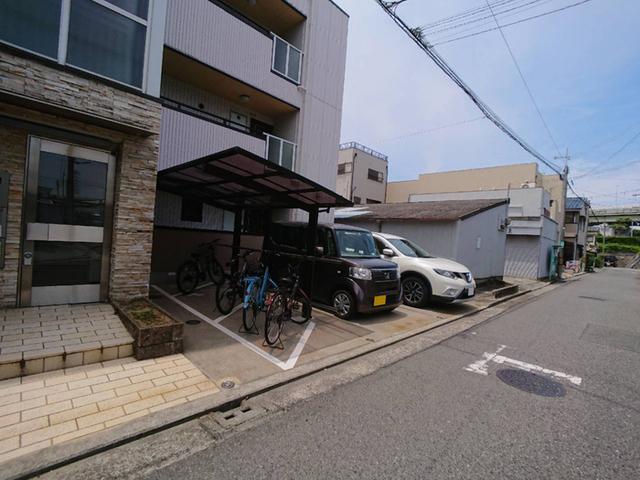 マ　メゾン　サンライズ浜寺（203） 駐車場