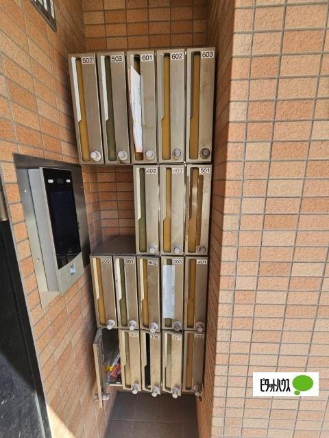 ブランドール本田 エントランス