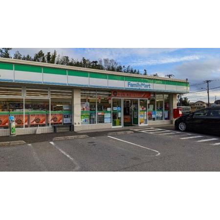 ファミリーマート新小轡店：1600m