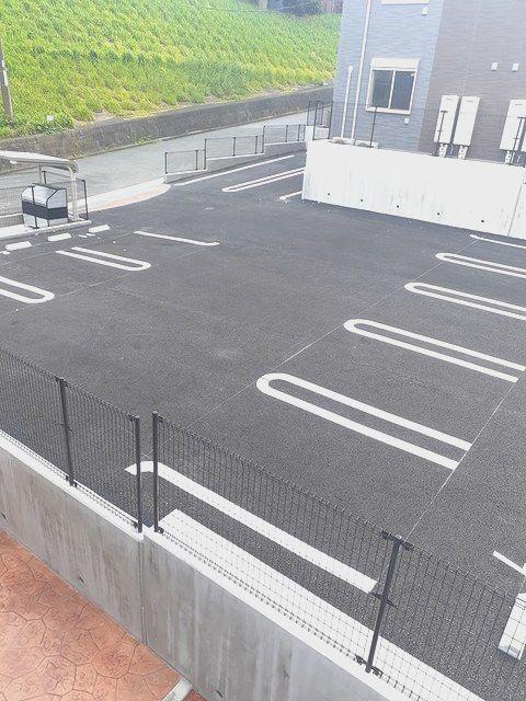 キャンビリーⅡ（102） 駐車場
