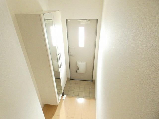 アーバンコートＡ（204） 玄関