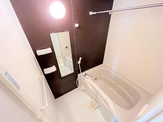 フェリチターレボスコ 部屋画像