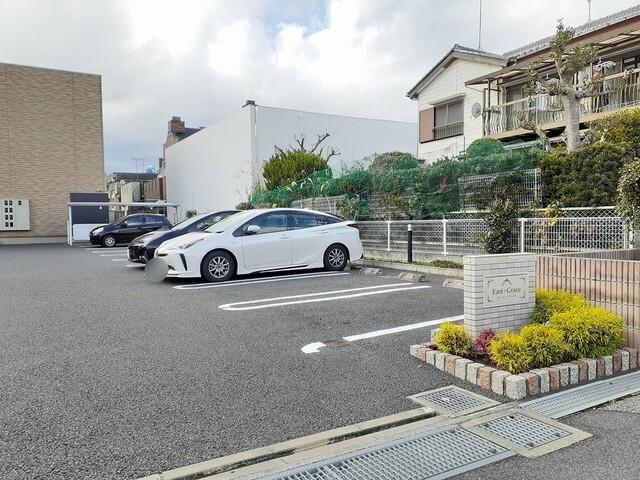 イースト・グレイス（205） 駐車場