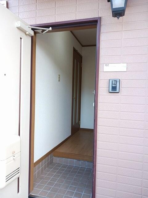 アヴニールⅡ（102） 玄関