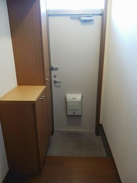 エターナルグローブＢ（202） 玄関
