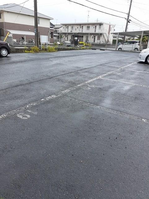 ネオス　ソイル（103） 駐車場