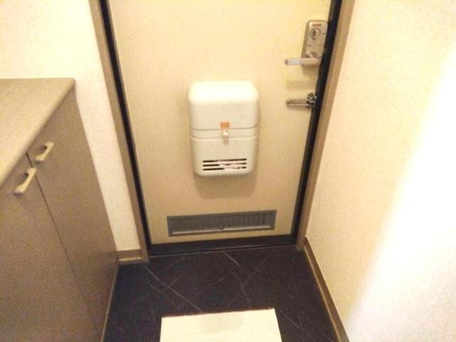 ランドウィン　五番館（205） 玄関