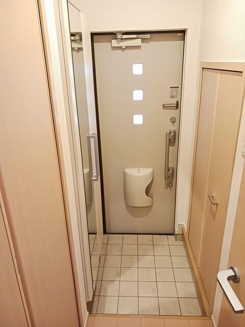 サンヴェール茂原Ｄ（101） 玄関