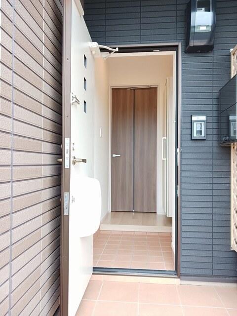 カーサ　リザイヤ　Ⅰ（101） 玄関