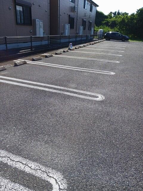 プラムフィールドＤ（103） 駐車場