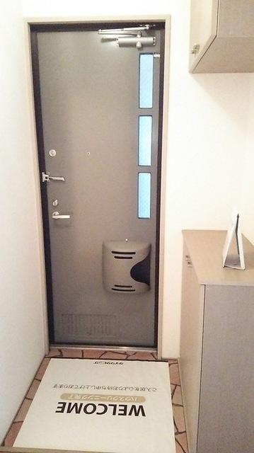 エターナルセンチュリー（102） 玄関
