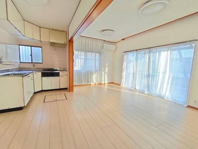 八街市富山4LDK リビング