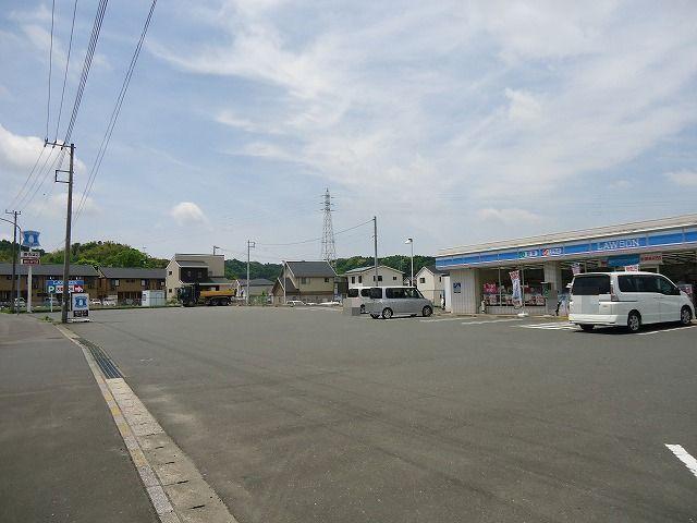ローソン君津郡店：400m