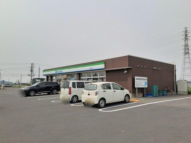 ファミリーマート君津貞元店：400m