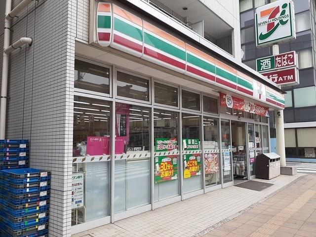 セブンイレブン：12m