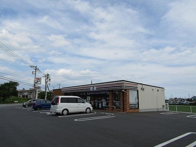 セブンイレブン茂原押日店：900m