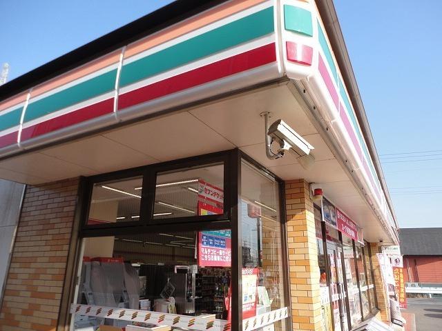 セブンイレブン市原西五所店：400m