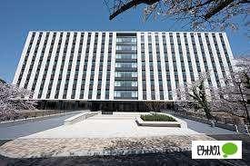 国立千葉大学医学部：863m