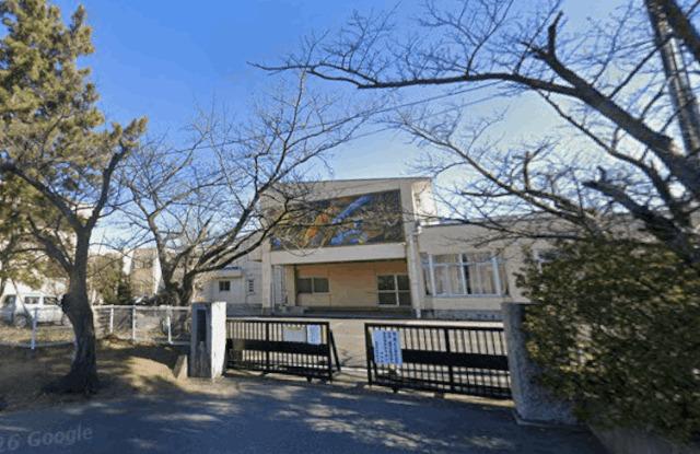 市原市立八幡小学校：977m