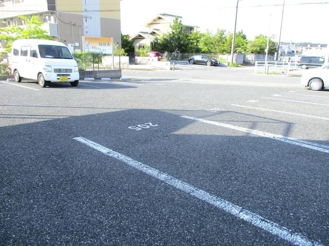 アネックスますや（102） 駐車場