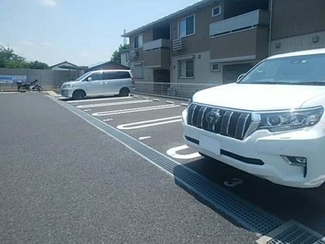 ハイムひなた（203） 駐車場