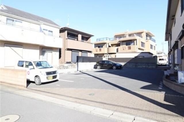 パークス中野台（102） 駐車場
