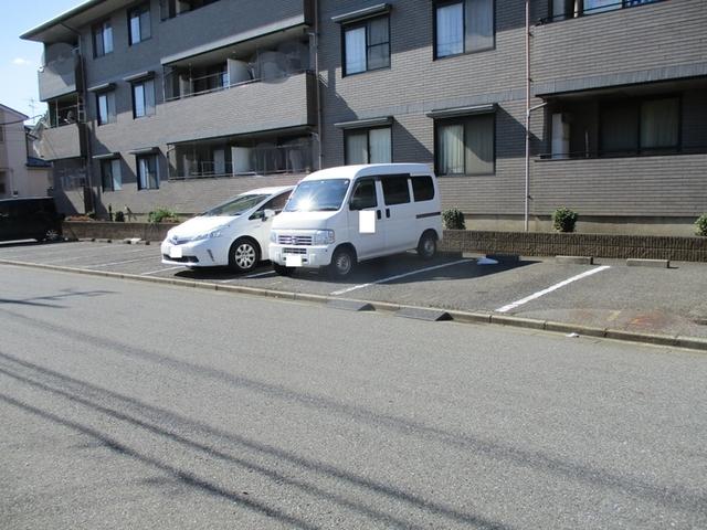 カーサみつわ台　Ｆ（303） 駐車場