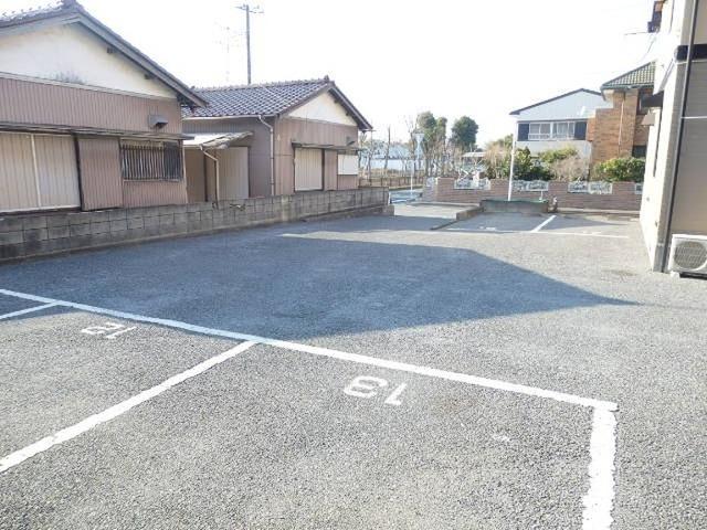 セジュール五井　Ｃ（203） 駐車場