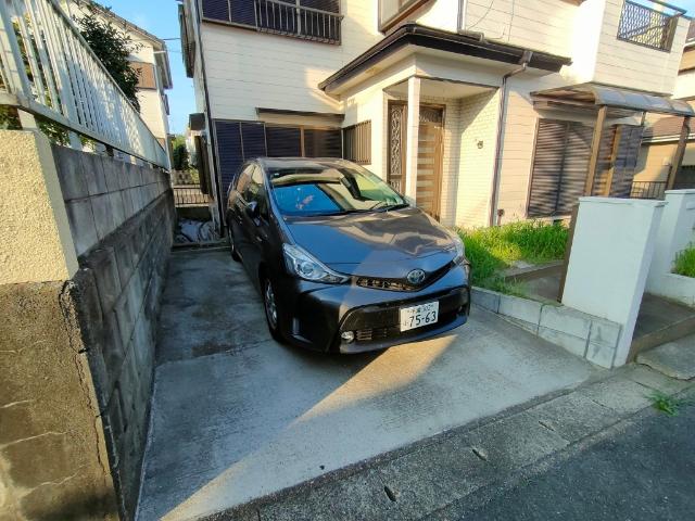 八街市富山4LDK 駐車場
