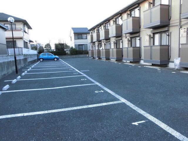 セント・ウィスタリア（106） 駐車場