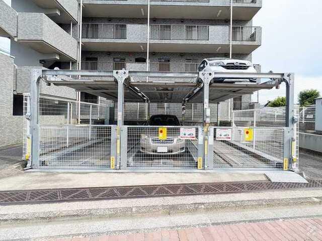 大町ガーデン（302） 駐車場