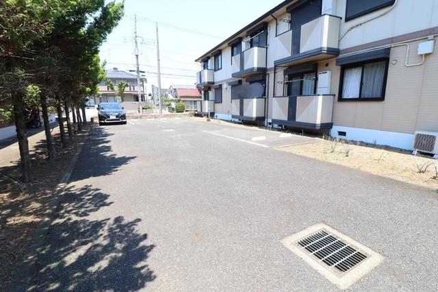 ファインビレッジ（202） 駐車場