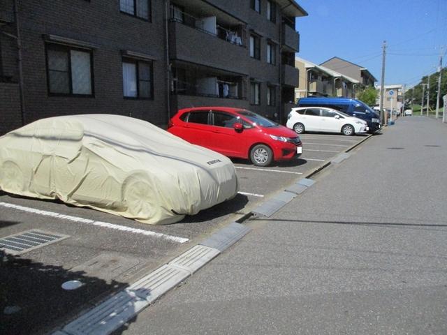 カーサみつわ台　Ｆ（303） 駐車場
