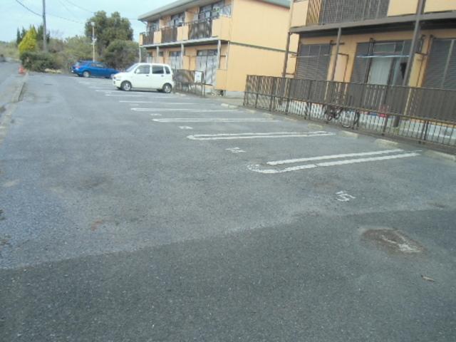 シティハイム　アサノ　Ａ・Ｂ（B205） 駐車場