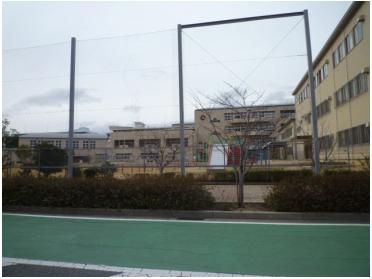 だいち小学校：364m