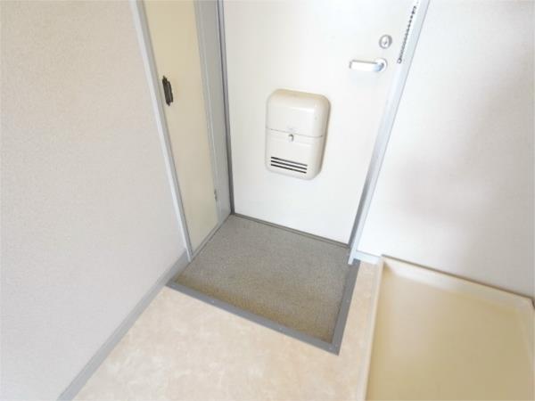 ヨーロピアンB 玄関