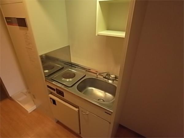 アンピエスぜん キッチン