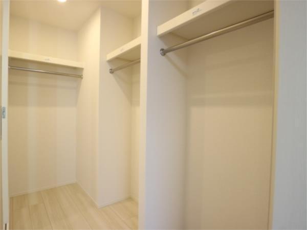 明石市朝霧南町アパート 収納