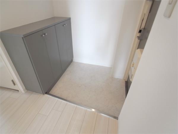 ベルトピア塩屋I 玄関
