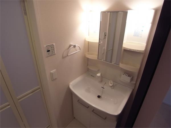 シャルマンハイムB棟 部屋画像