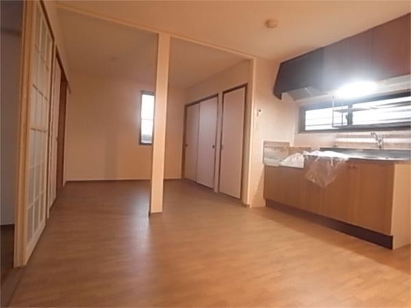 エステート塩屋山手B棟 リビング