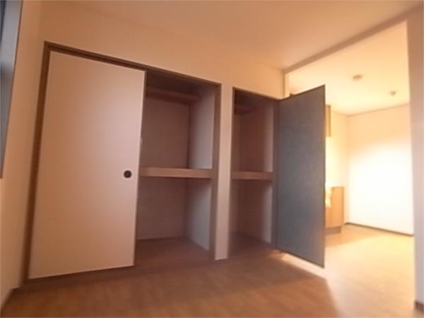 エステート塩屋山手B棟 収納