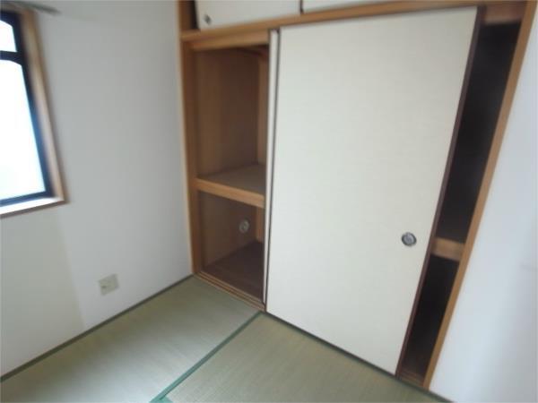 サンフローレ千代ヶ丘 収納